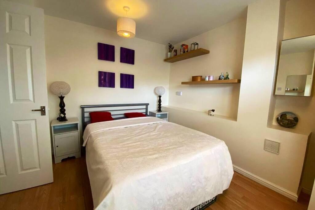 Two Bedroom Garden Flat In Zone 2 ลอนดอน ภายนอก รูปภาพ